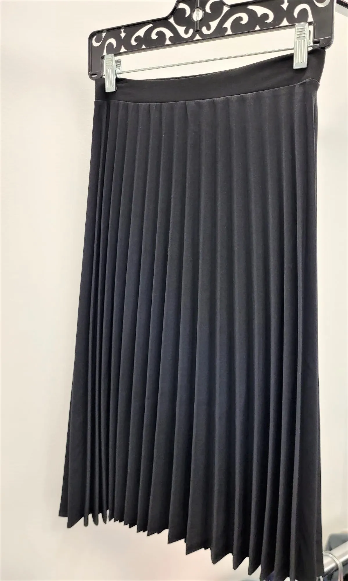 Allegra Basic Pleated  Flared Knee Length Skirt In Either 25" Or 27"