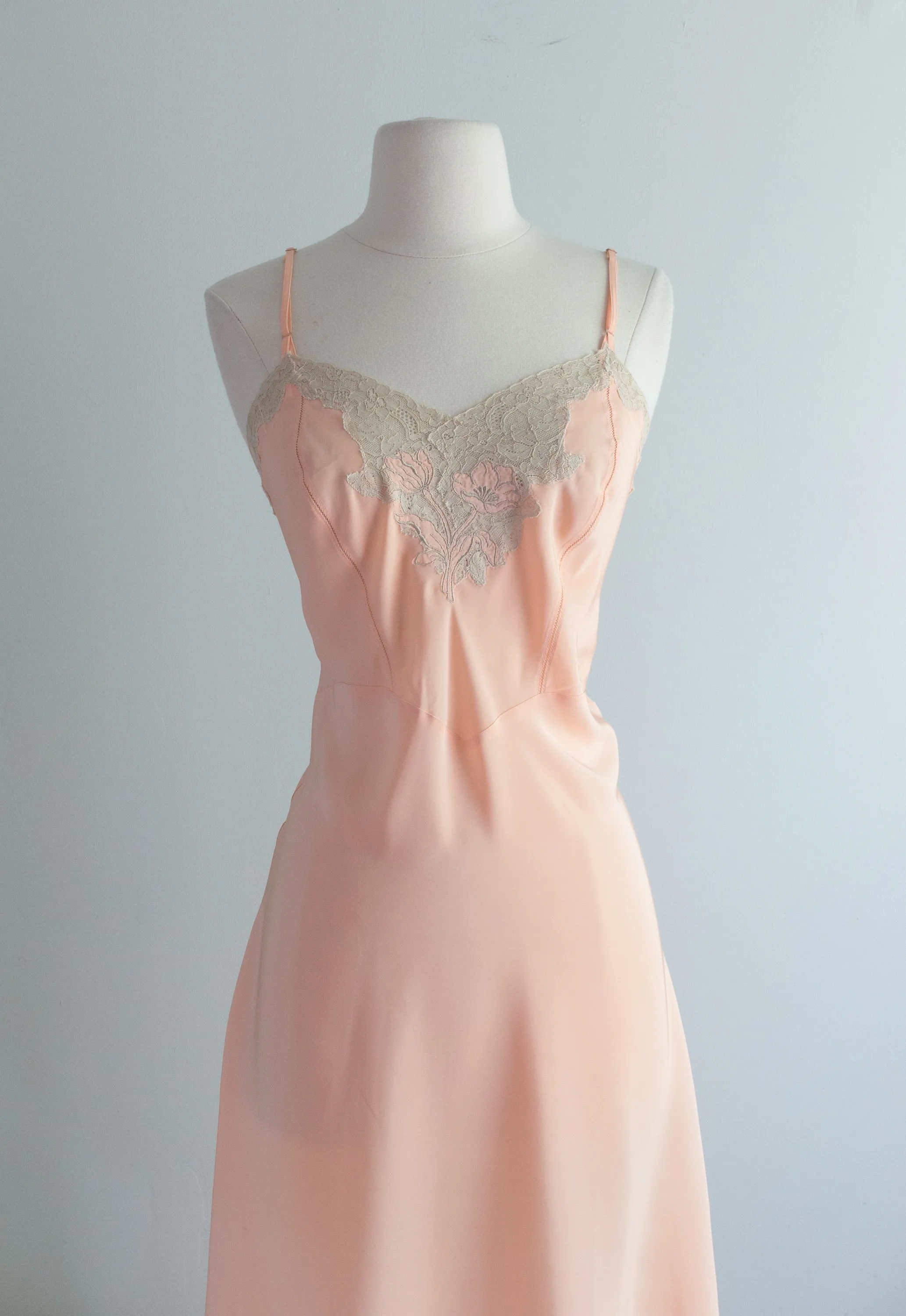 Beautiful 1940's Cold Rayon Bias Cut Slip By Miss Deb / Medium