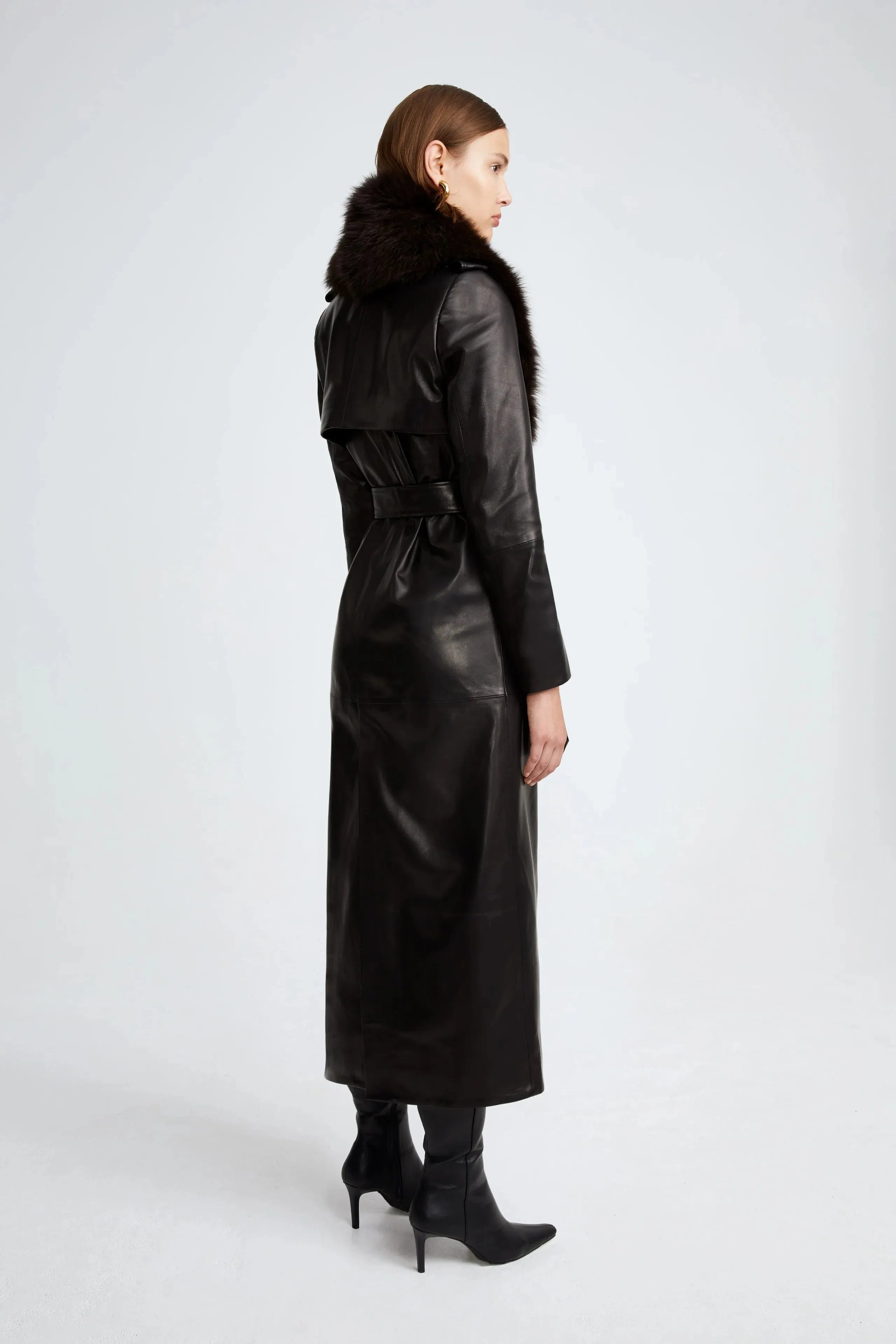 Dakota Coat - Black (Espresso Collar)