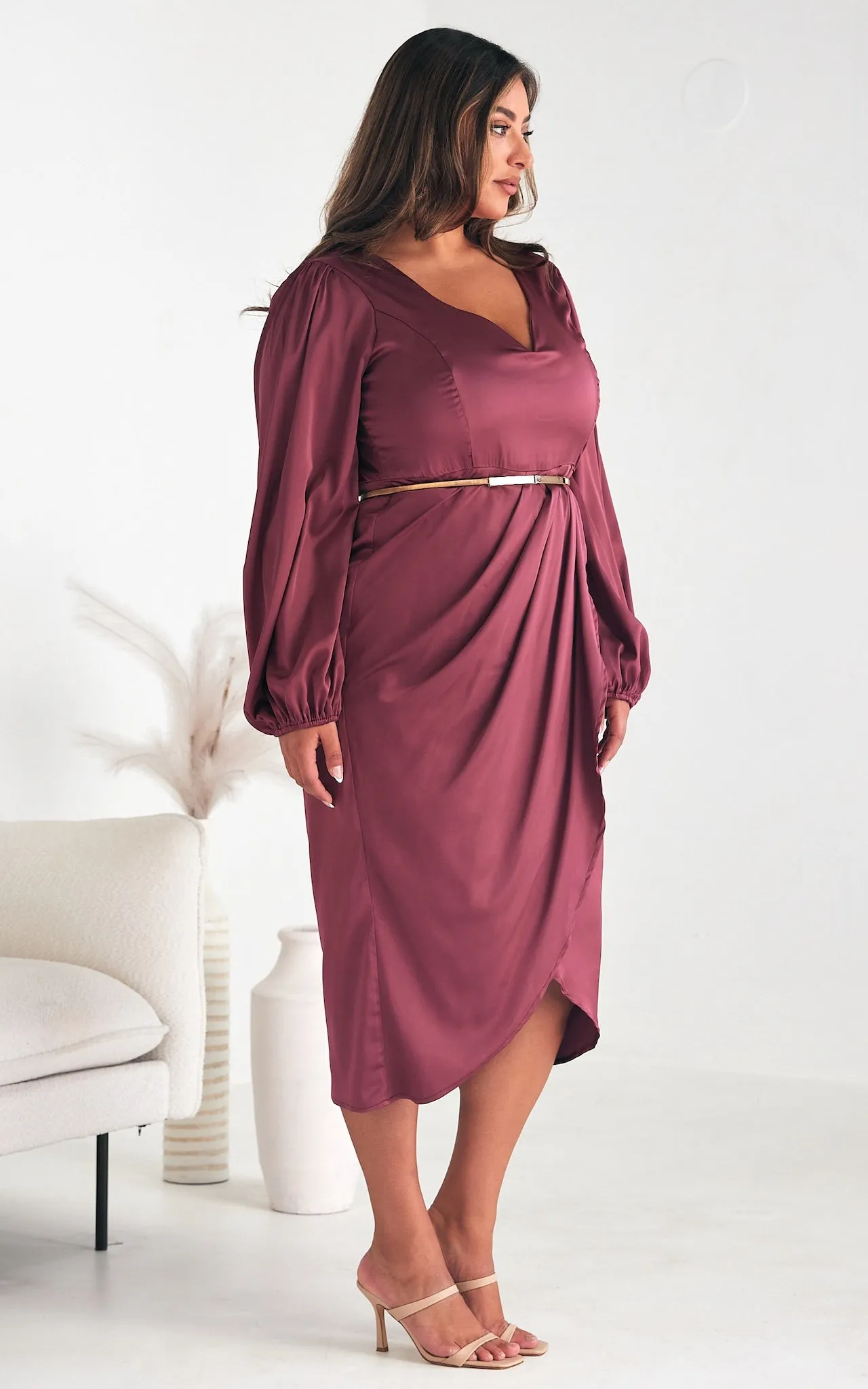 Marilina Sweetheart V Long Balloon Sleeve Midi Dress - Mauve Wine