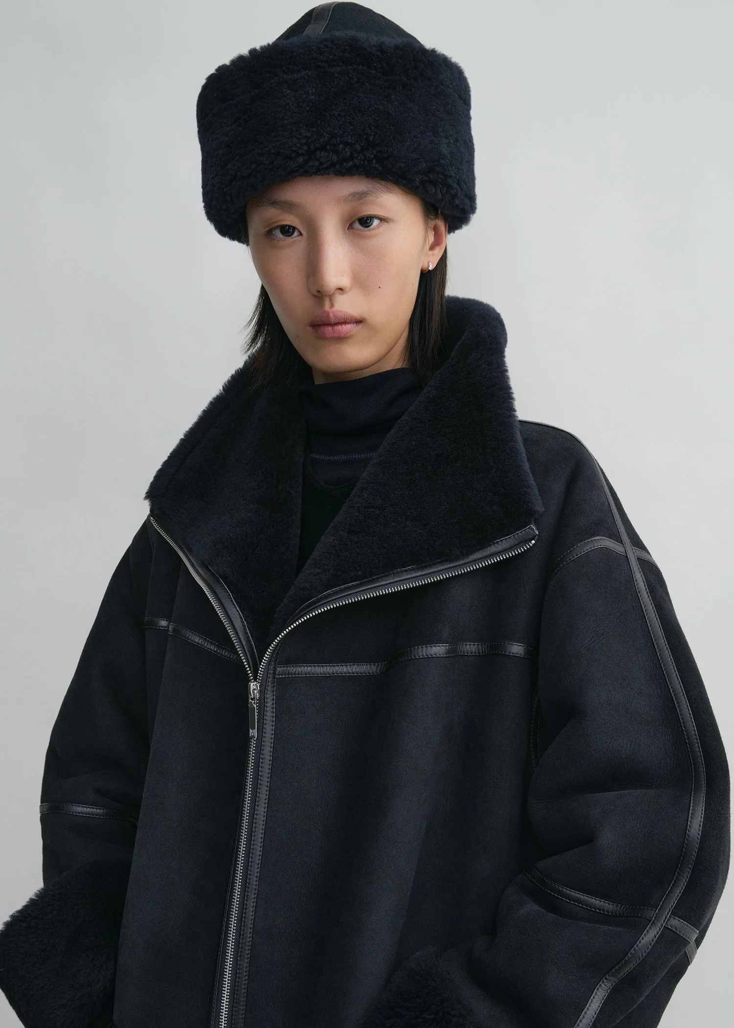 Signature shearling jacket navy