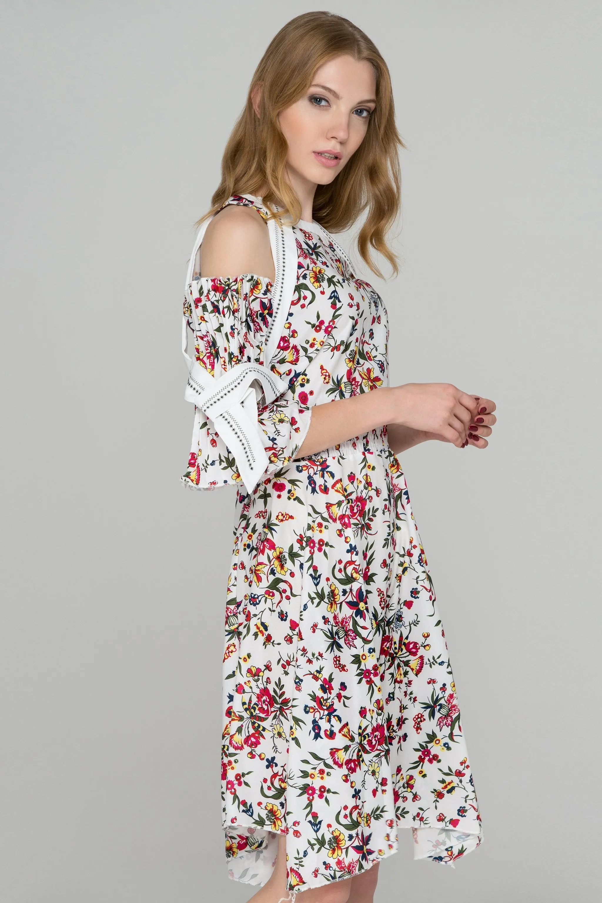 White Floral Print Pleated Sleeves Cold Shoulder Midi Dress