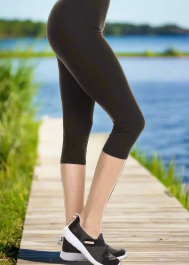 Womens Solid Black Capri Leggings, Soft Yoga Pants, Sizes 0-20, Yoga Waist, $10 With Order