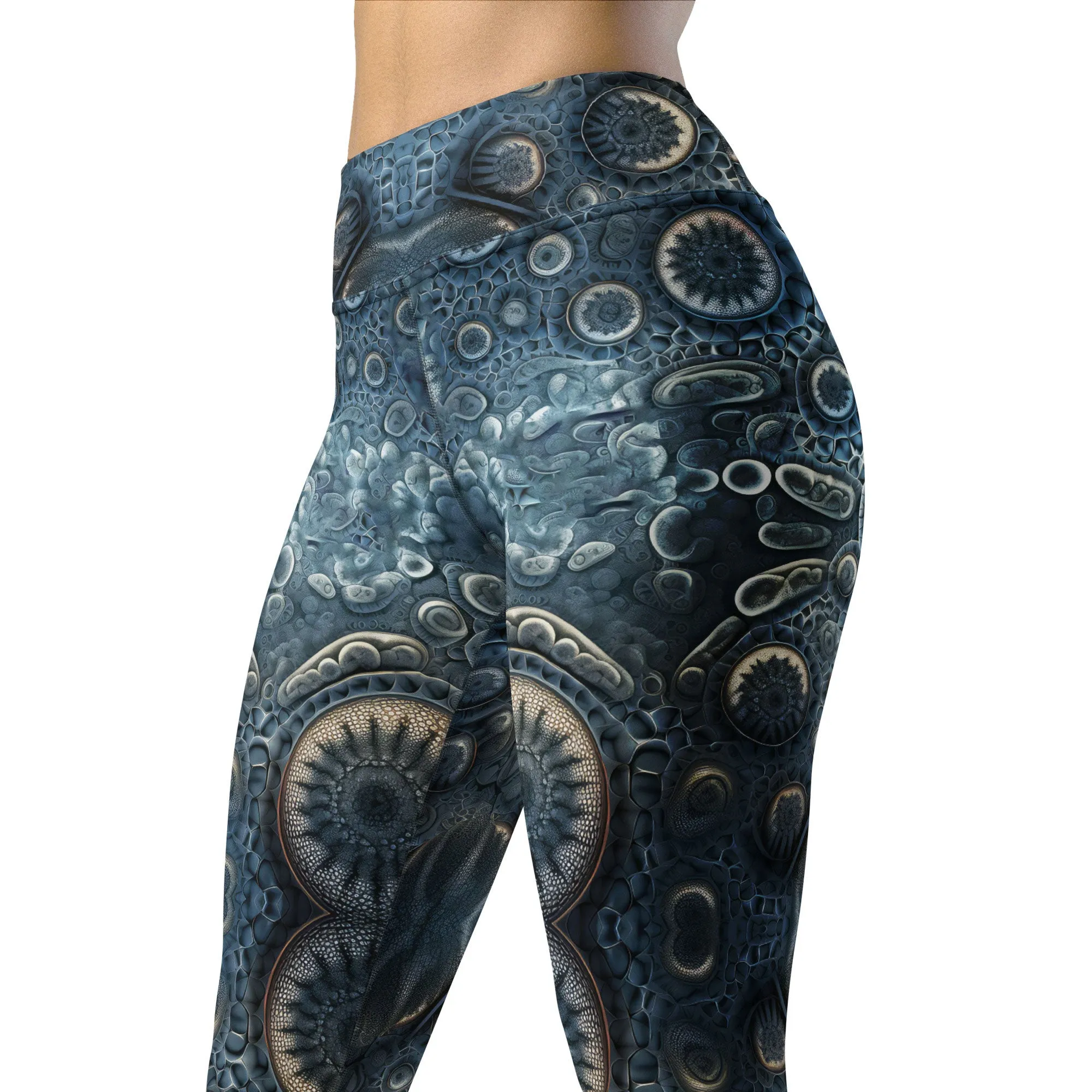 Yoga Leggings Being in Blue