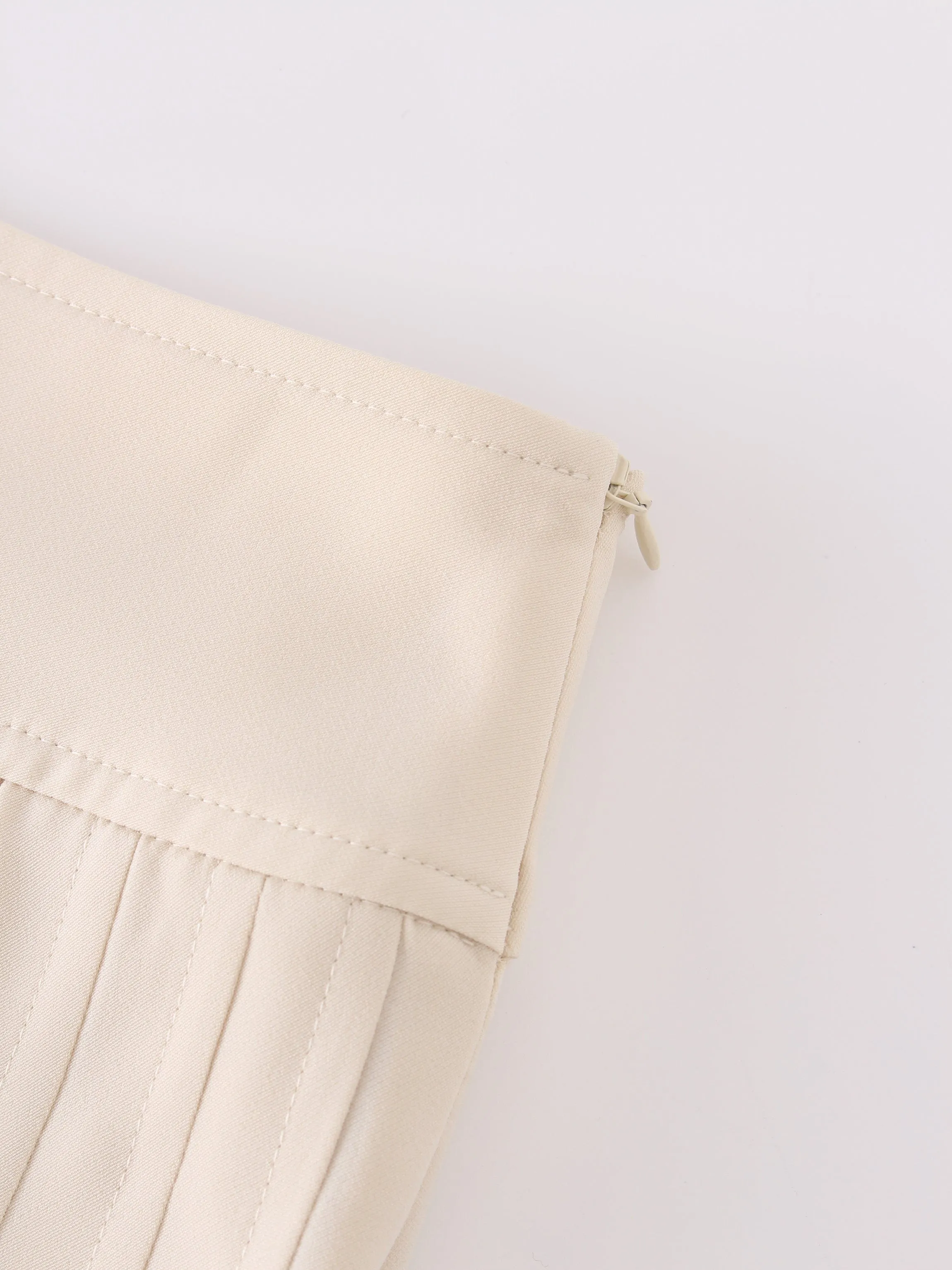 Yolk Pleated Skirt 37"-Ivory