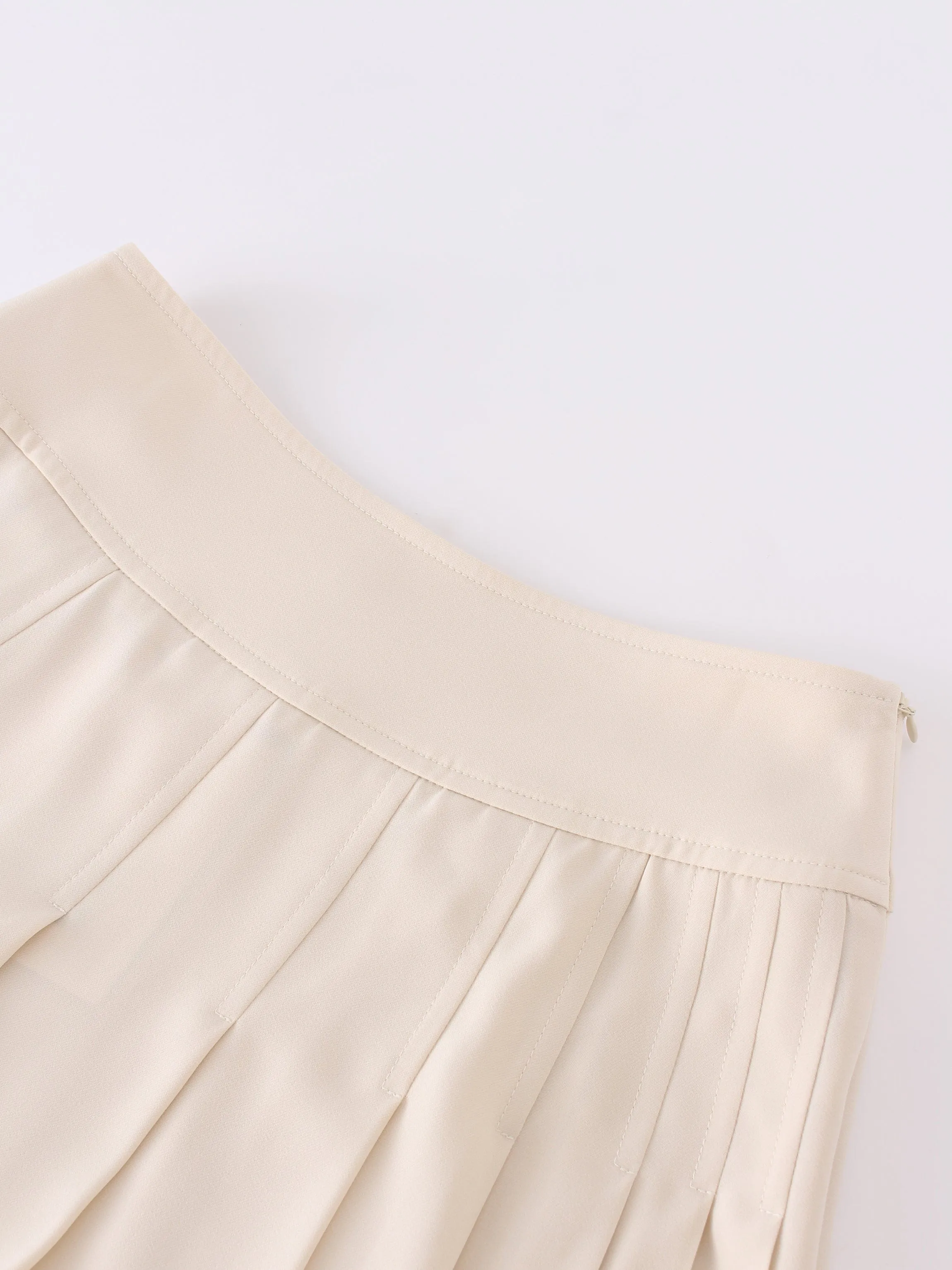 Yolk Pleated Skirt 37"-Ivory